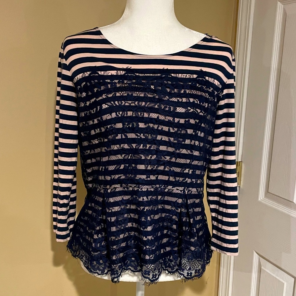 Elle Lace top with peplum - Size Large